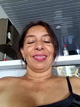 Snapshot of maleja23 chatting on 10/23/25, 01:54 maleja23 online show from 10/23/25, 01:54