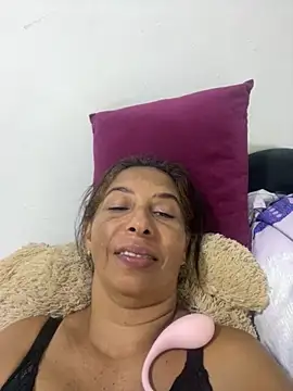 Snapshot of maleja23 chatting on 11/25/25, 02:55 maleja23 online show from 11/25/25, 02:55