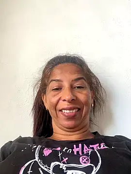 Snapshot of maleja23 chatting on 11/26/25, 01:12 maleja23 online show from 11/26/25, 01:12