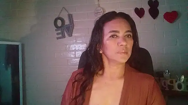 MiiaVelasquez online show from 03/28/26, 05:07