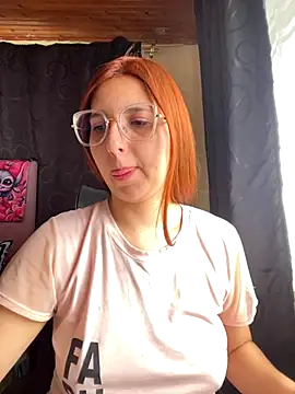 CoraVibes online show from 10/11/25, 12:58