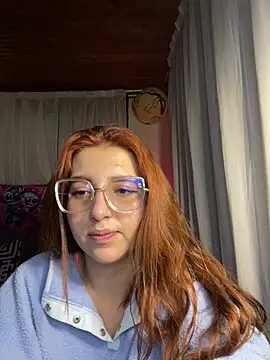 CoraVibes online show from 02/03/26, 12:21