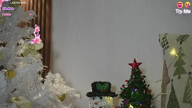 Roxybeautyy online show from 12/03/25, 09:51