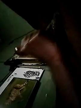 Snapshot of Bennteny67 chatting on 11/21/25, 08:40 Bennteny67 online show from 11/21/25, 08:40