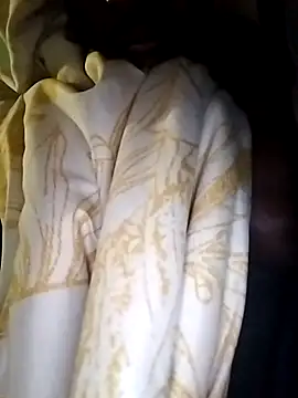 Snapshot of Bennteny67 chatting on 12/18/25, 11:22 Bennteny67 online show from 12/18/25, 11:22