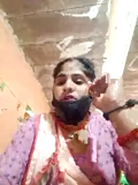 Snapshot of Nehaja33e chatting on 11/24/25, 04:07 Nehaja33e online show from 11/24/25, 04:07