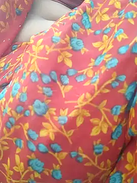 Snapshot of Nehaja33e chatting on 11/27/25, 03:30 Nehaja33e online show from 11/27/25, 03:30