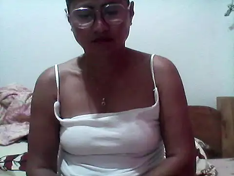 nathalie0045 online show from 09/30/25, 11:04