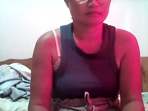 nathalie0045 online show from 12/20/25, 01:23