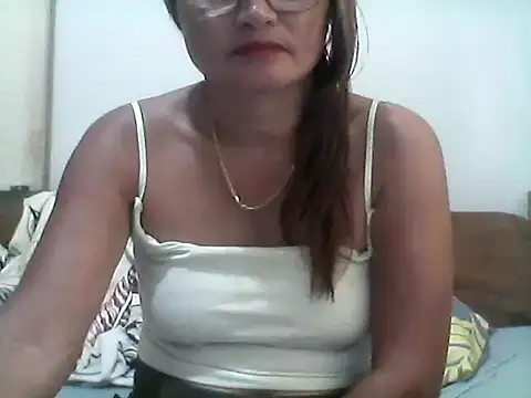 nathalie0045 online show from 03/01/26, 12:45