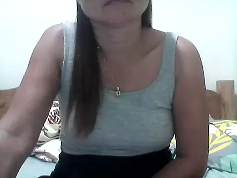 nathalie0045 online show from 03/06/26, 08:16