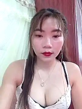 Snapshot of MyMy08 chatting on 12/22/25, 02:36 MyMy08 online show from 12/22/25, 02:36