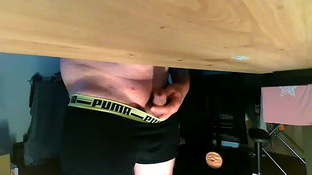 michaelm1983 online show from 11/25/25, 08:14