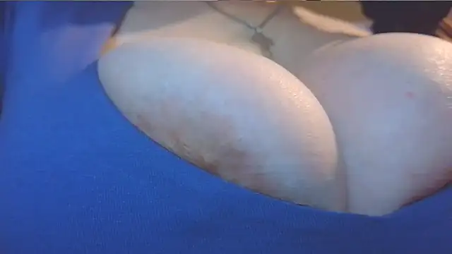 Snapshot of sharoldfox19 chatting on 09/20/25, 08:59 sharoldfox19 online show from 09/20/25, 08:59