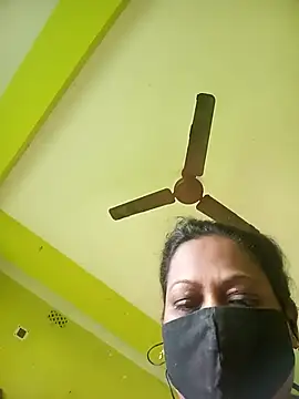 KITTUAAA online show from 11/15/25, 08:55