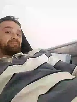 Snapshot of xxxxxcgbn chatting on 10/03/25, 01:24 xxxxxcgbn online show from 10/03/25, 01:24