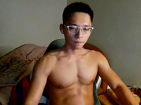 iron0401 online show from 02/17/26, 04:02