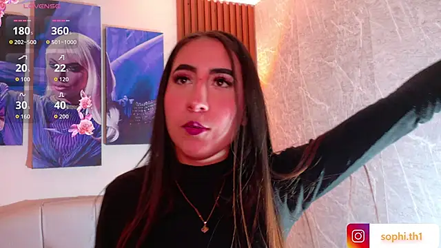 Snapshot of Sophi_Thaylorr chatting on 09/23/25, 01:03 Sophi Thaylorr online show from 09/23/25, 01:03