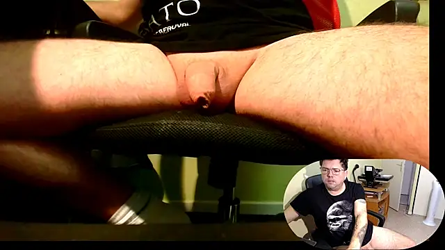 blueandwhite1 online show from 11/15/25, 10:23