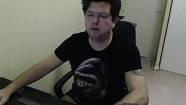 blueandwhite1 online show from 01/09/26, 04:32