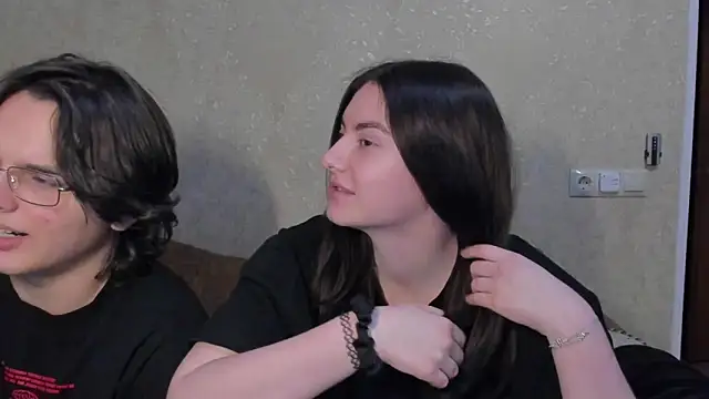 muuur fam online show from 01/11/26, 06:35