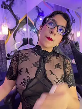 GiaCutee online show from 04/11/26, 03:11