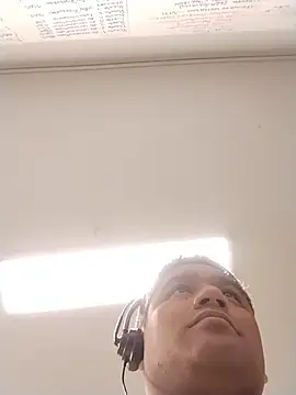 danigarci2307 online show from 02/19/26, 12:06