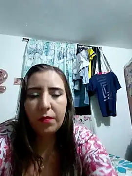 isabella lovem online show from 07/12/26, 12:12