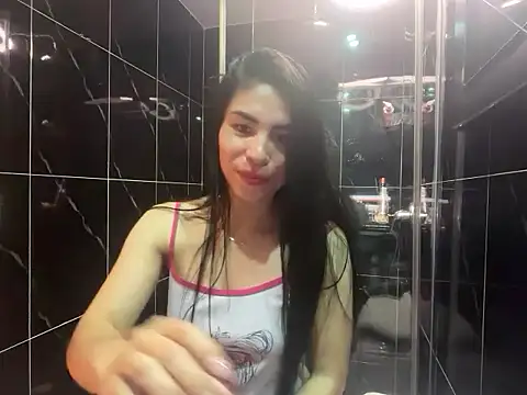 Snapshot of sasha_jonne chatting on 11/16/25, 02:39 sasha jonne online show from 11/16/25, 02:39