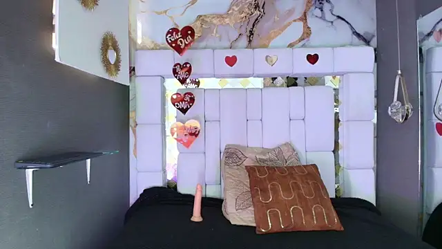 Samantha-Colins  online show from 09/17/25, 09:16