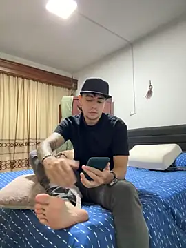 Jaguer2213 online show from 09/20/25, 01:50