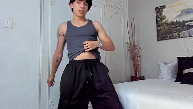 Tyler durten online show from 09/23/25, 02:58