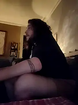 Snapshot of Titilouonlyf69 chatting on 11/16/25, 10:15 Titilouonlyf69 online show from 11/16/25, 10:15