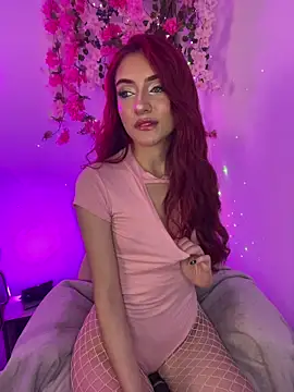 Snapshot of LucyGray chatting on 11/12/25, 06:14 LucyGray online show from 11/12/25, 06:14