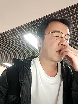 nnnnnan9527 online show from 12/01/25, 07:35