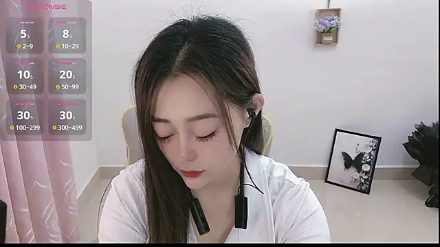 Abb-qiaoyi online show from 10/14/25, 10:21