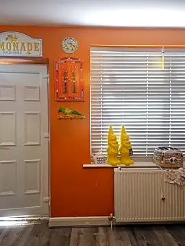 Filthymaddymilfy25 online show from 05/06/26, 08:19