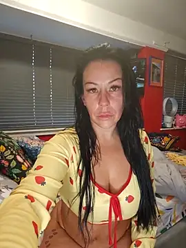Filthymaddymilfy25 online show from 05/10/26, 07:19