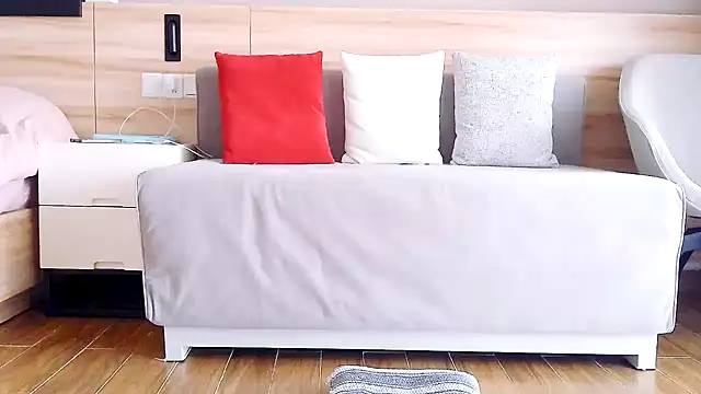 Tianxin6 online show from 09/30/25, 12:15