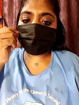 Snapshot of tamilrohini chatting on 11/22/25, 11:20 tamilrohini online show from 11/22/25, 11:20