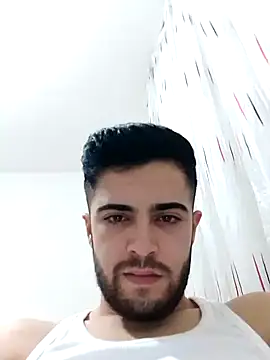 Snapshot of Ozi1910 chatting on 09/11/25, 11:27 Ozi1910 online show from 09/11/25, 11:27