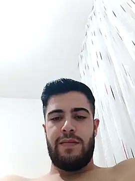 Snapshot of Ozi1910 chatting on 09/15/25, 11:05 Ozi1910 online show from 09/15/25, 11:05