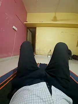 choot paglu online show from 10/13/25, 11:43