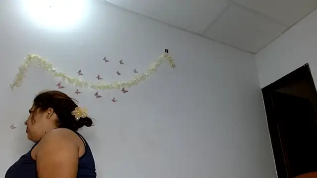 Snapshot of 69smallstar chatting on 10/30/25, 08:27 69smallstar online show from 10/30/25, 08:27