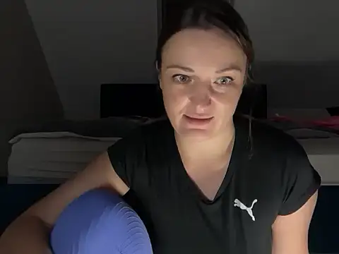 Velvetwitch87 online show from 11/14/25, 06:06