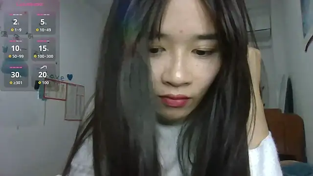 Snapshot of Monice1314 chatting on 10/31/25, 07:31 Monice1314 online show from 10/31/25, 07:31