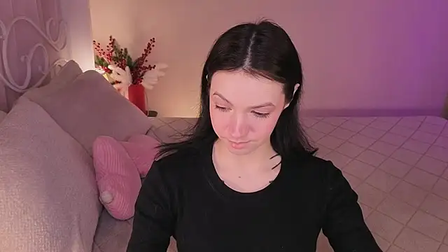 Loona Eclipse online show from 11/26/25, 08:10