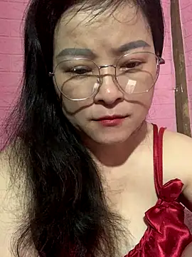 Snapshot of Star-sweet chatting on 10/16/25, 12:00 Star-sweet online show from 10/16/25, 12:00