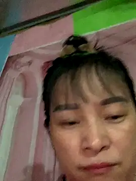 Snapshot of Star-sweet chatting on 10/24/25, 11:39 Star-sweet online show from 10/24/25, 11:39