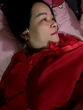 Snapshot of Star-sweet chatting on 10/25/25, 01:46 Star-sweet online show from 10/25/25, 01:46